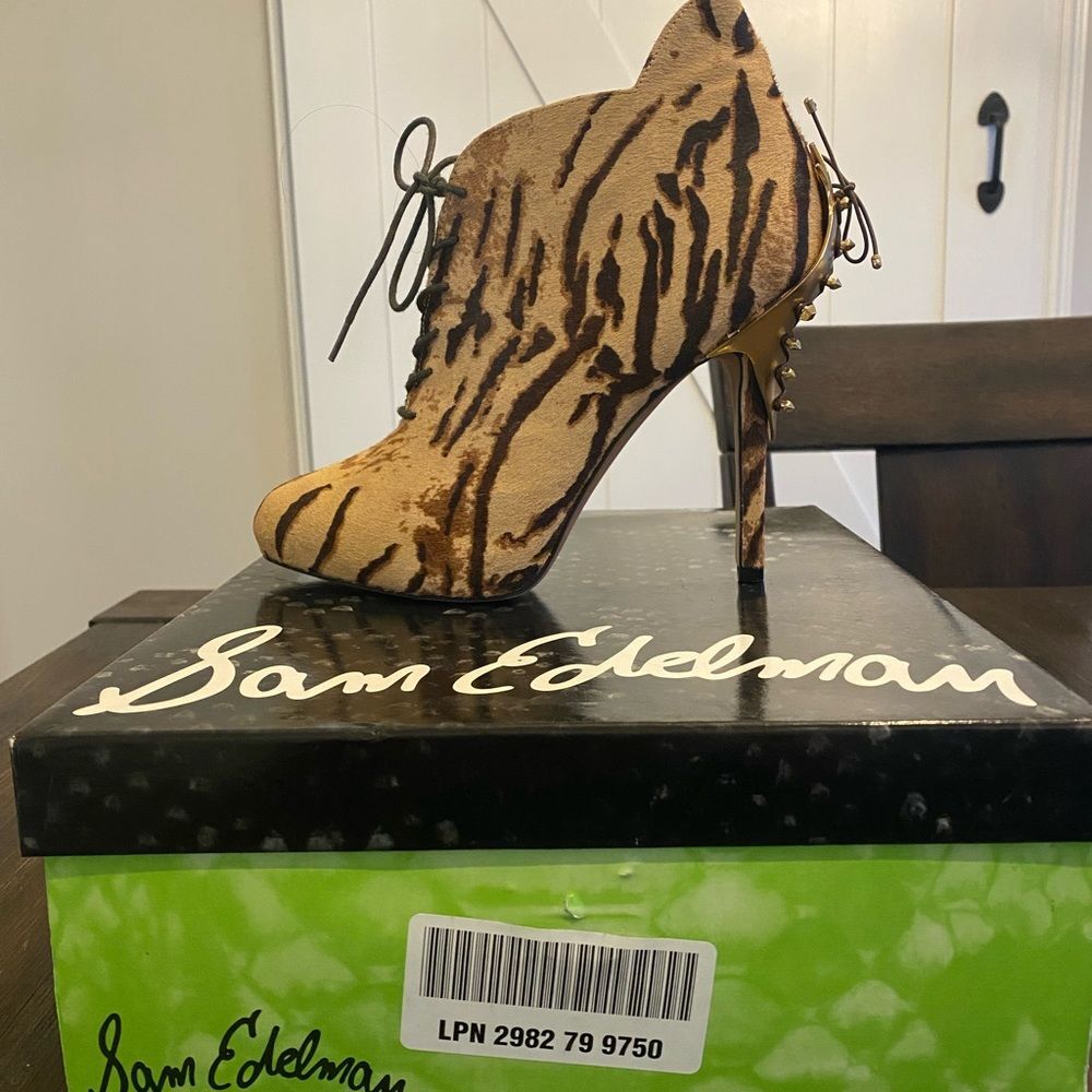 NIB Sam Edelman Elsa bootie
